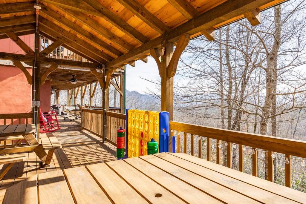 Red Rooster Family Cabin W/Hot Tub+Fire Pit+View Franklin Exterior foto