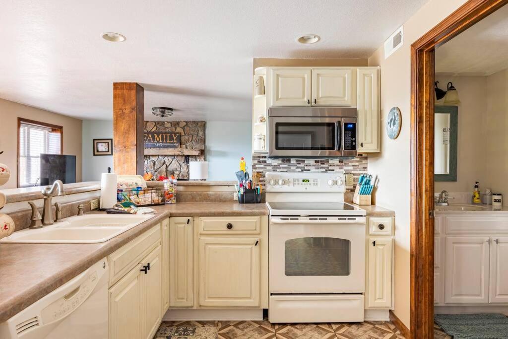 Red Rooster Family Cabin W/Hot Tub+Fire Pit+View Franklin Exterior foto